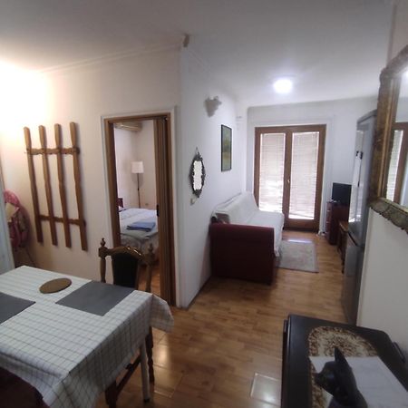 Apartment Mixa Белград Экстерьер фото