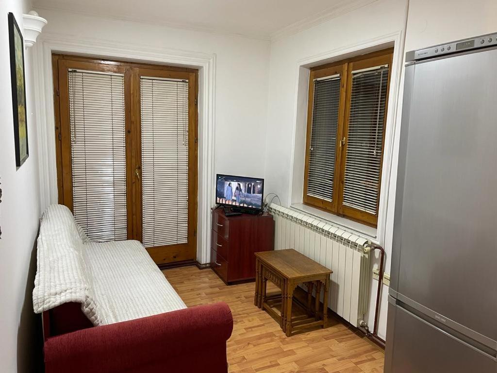 Apartment Mixa Белград Экстерьер фото